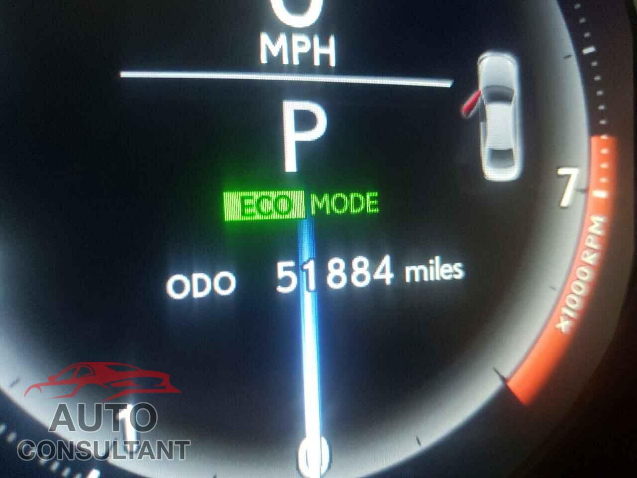 LEXUS IS 2018 - JTHC81D21J5026469