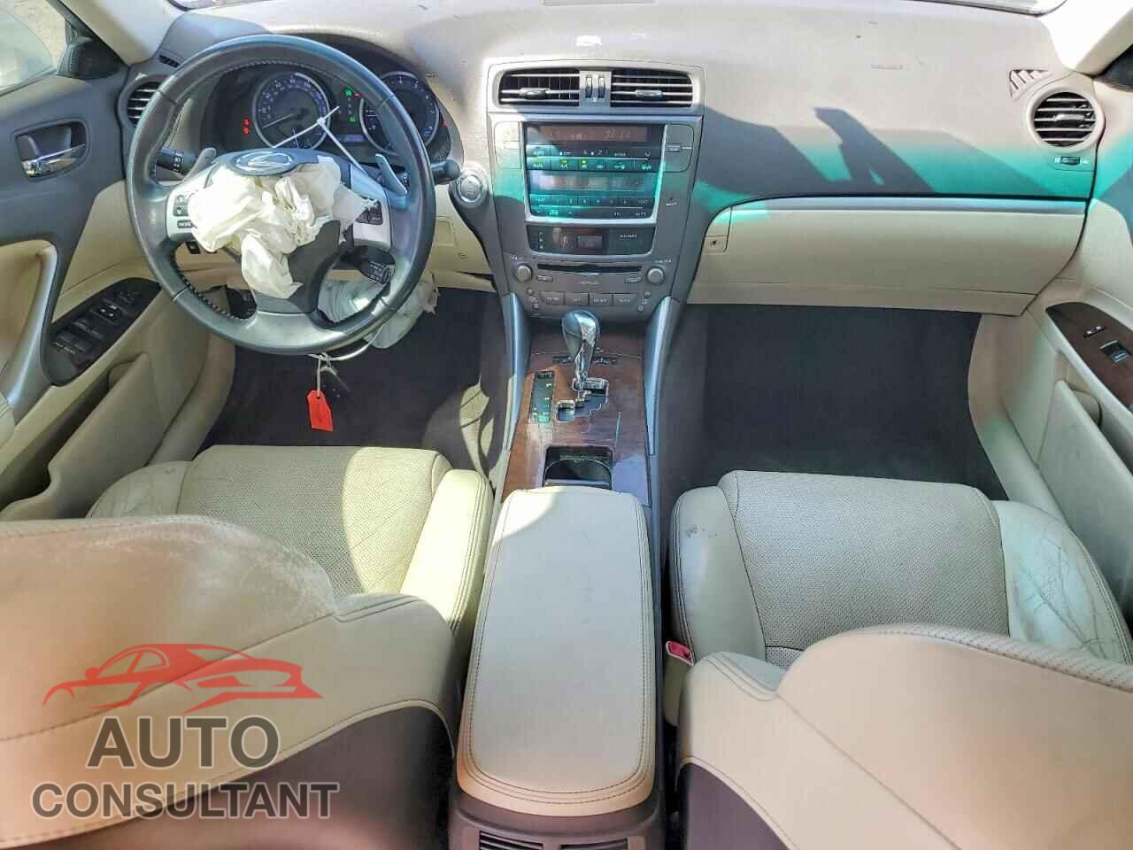 LEXUS IS 2013 - JTHCF5C21D5063038