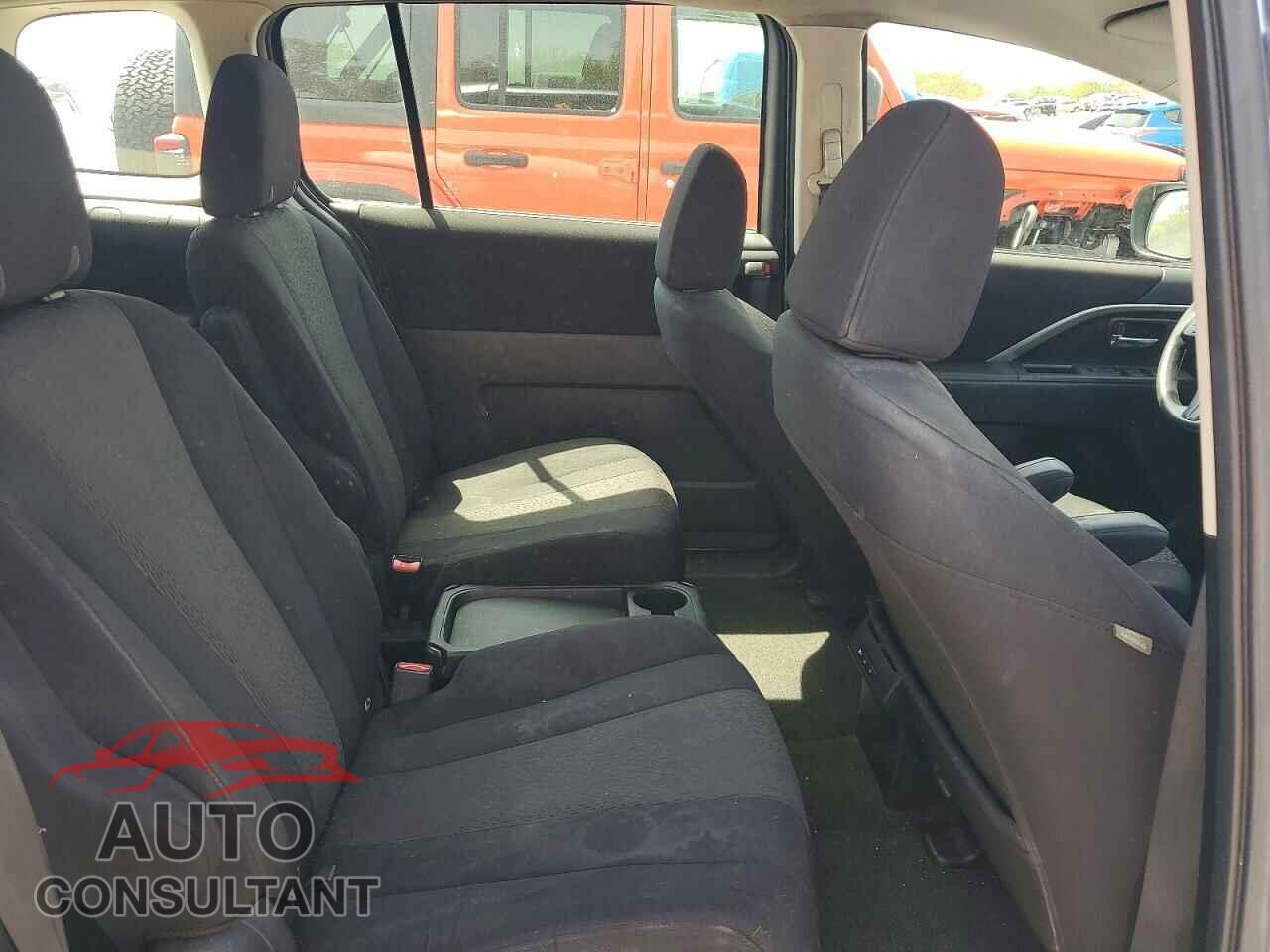 MAZDA 5 2012 - JM1CW2BL7C0125015