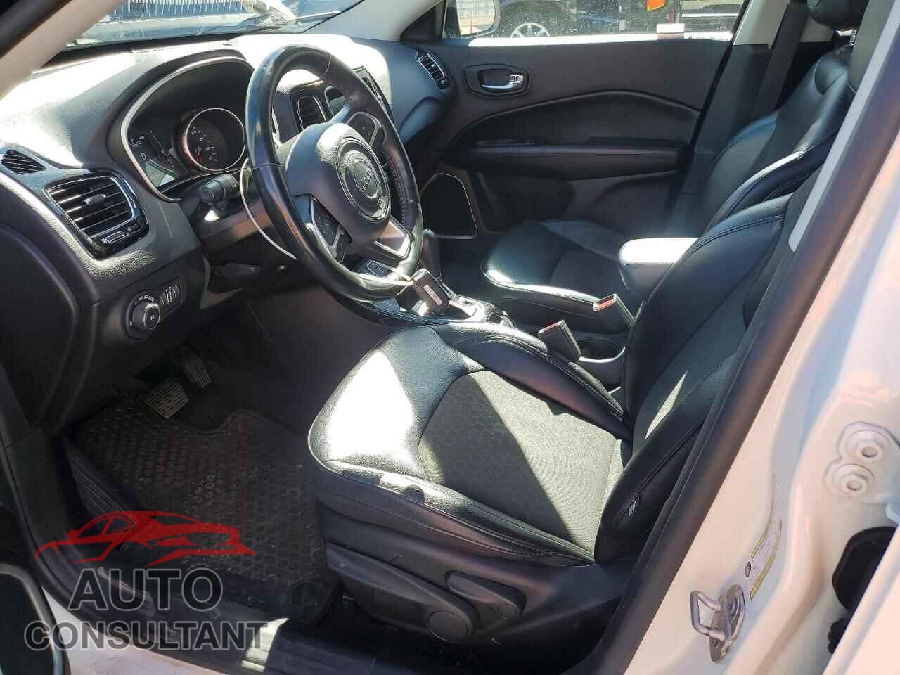 JEEP COMPASS 2020 - 3C4NJDBB9LT116510