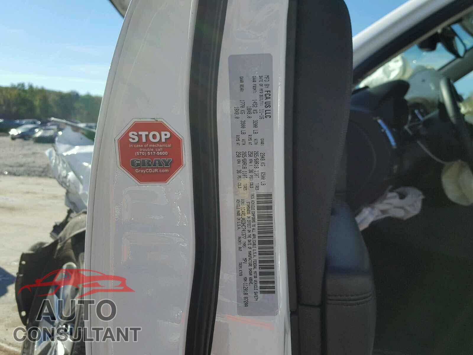 DODGE DURANGO SXT 2017 - 1C4RDJAG3HC741377