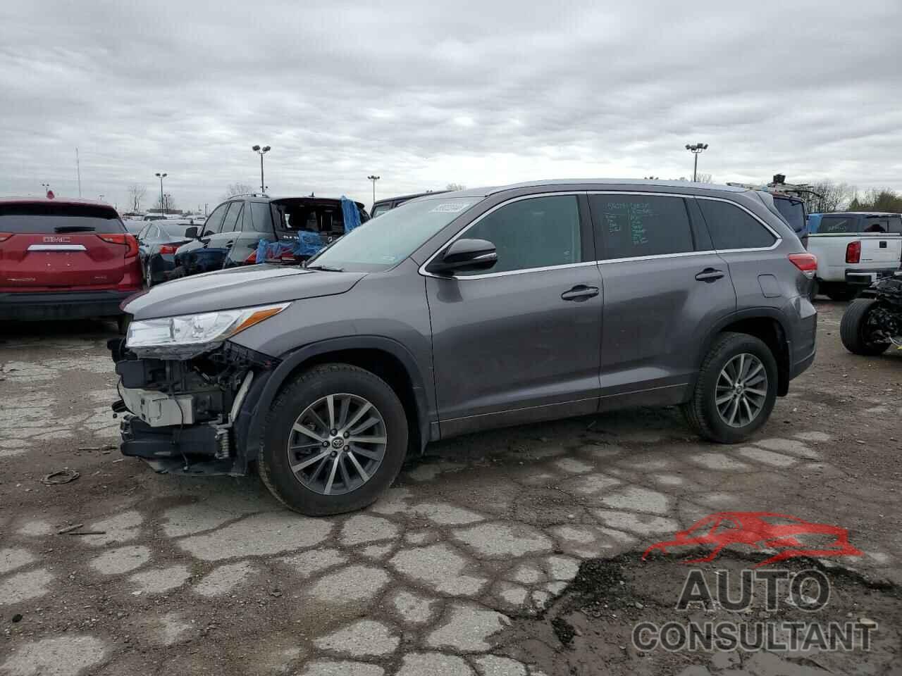 TOYOTA HIGHLANDER 2018 - 5TDJZRFH4JS525959