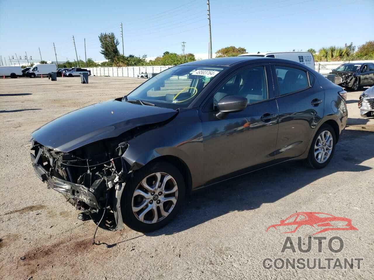 TOYOTA YARIS 2017 - 3MYDLBYV9HY171076