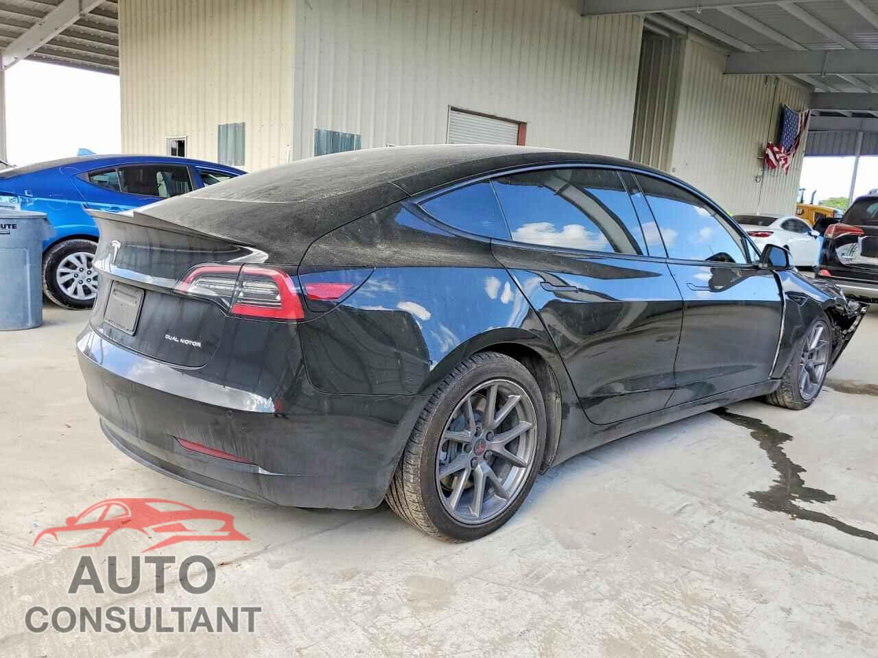 TESLA MODEL 3 2021 - 5YJ3E1EB2MF061016
