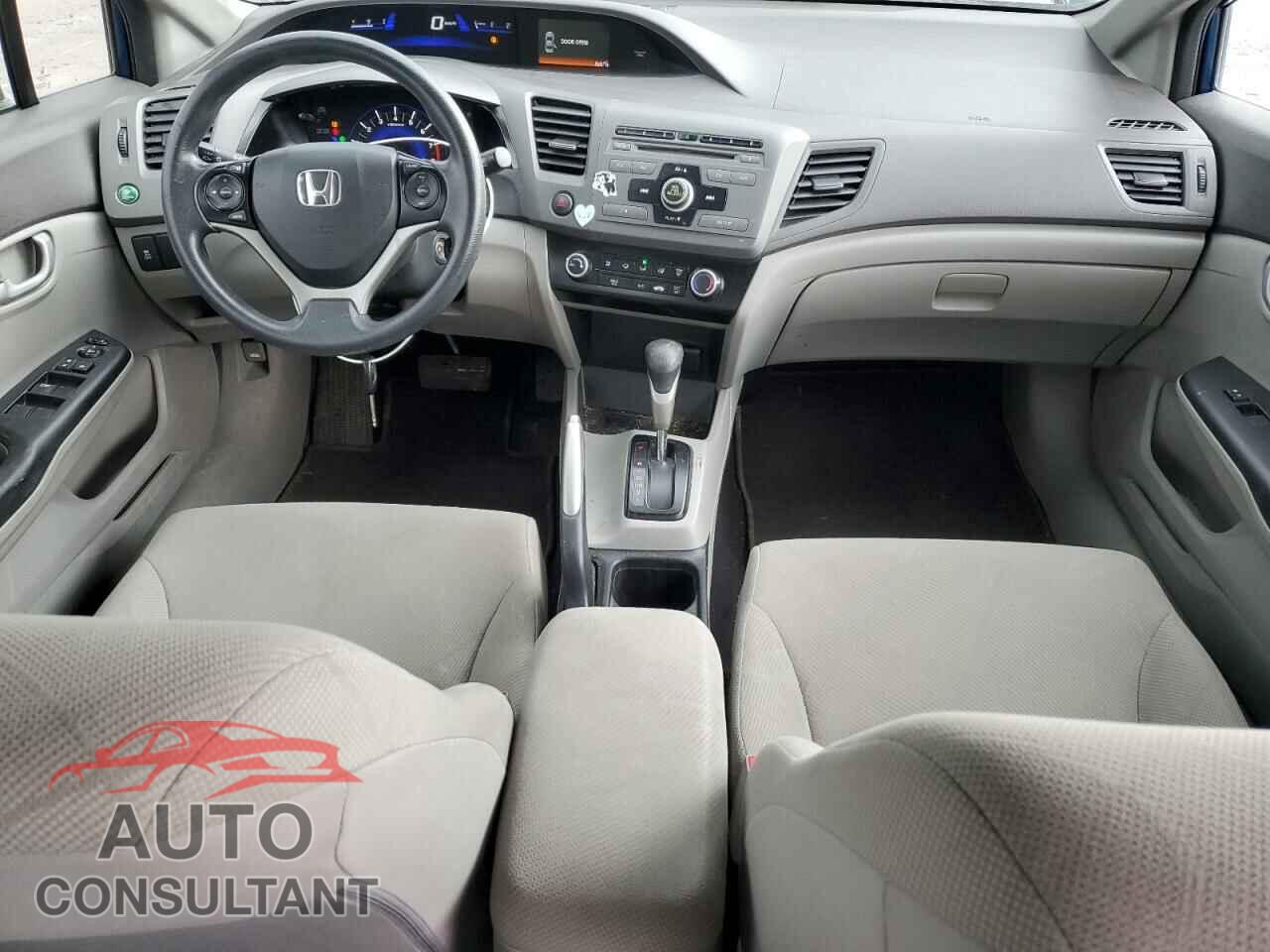 HONDA CIVIC 2012 - 2HGFB2F51CH567631