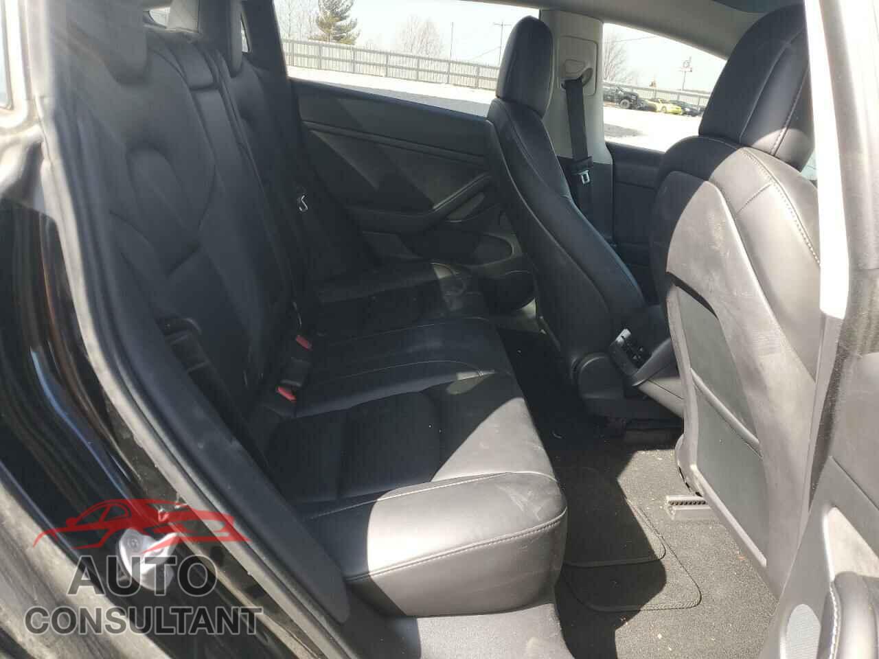 TESLA MODEL 3 2021 - 5YJ3E1EA1MF077201