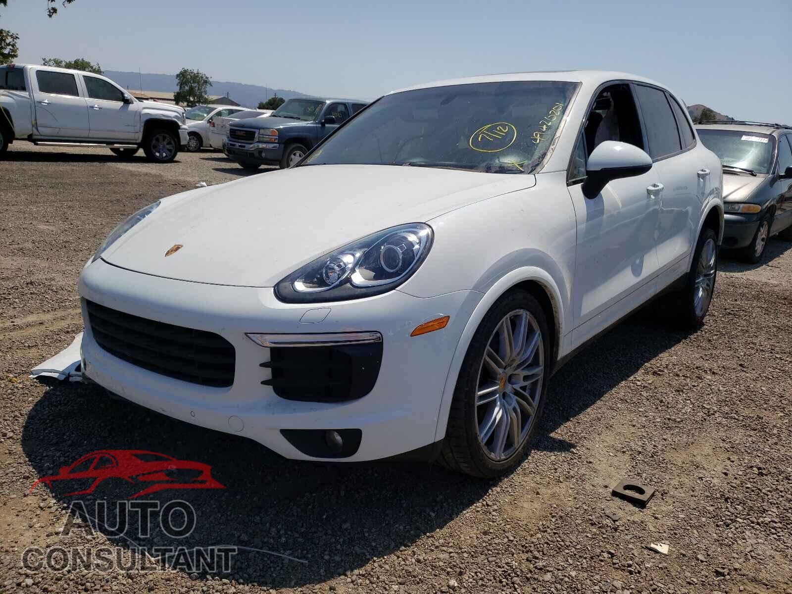 PORSCHE CAYENNE 2017 - WP1AA2A21HKA86382