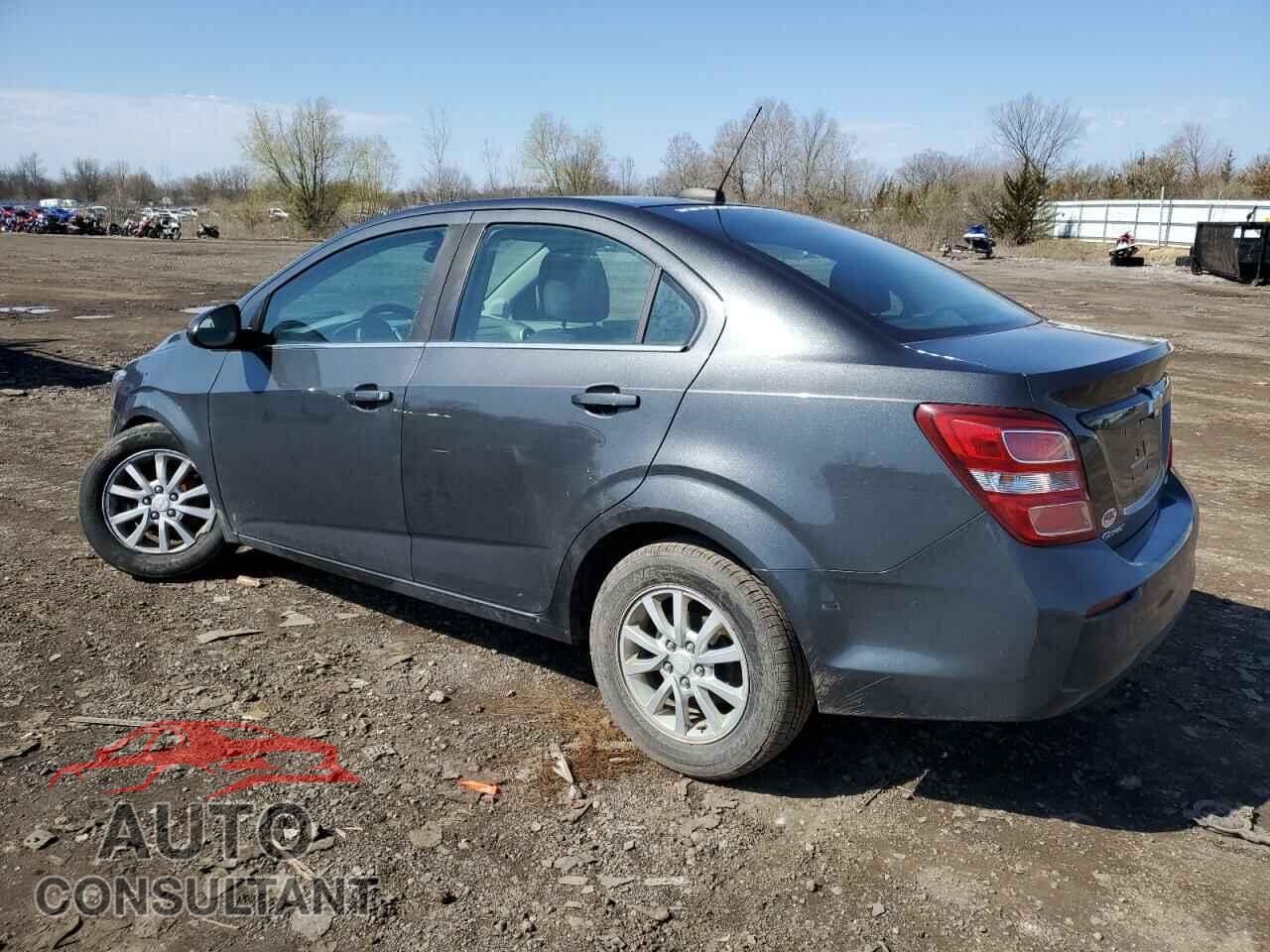CHEVROLET SONIC 2017 - 1G1JD5SH2H4123384