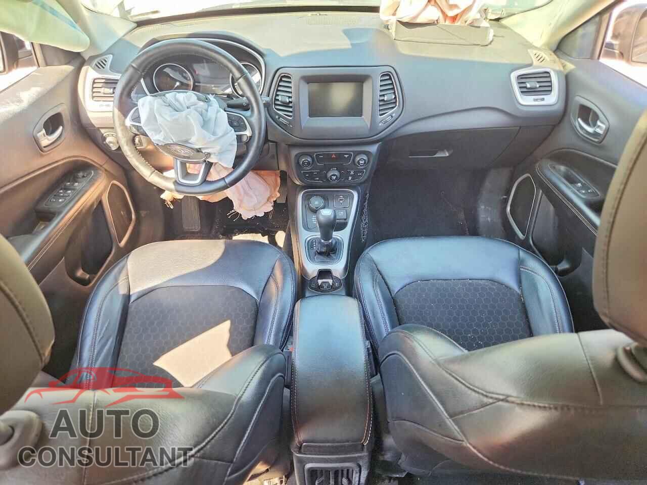 JEEP COMPASS 2017 - 3C4NJDBB2HT651654