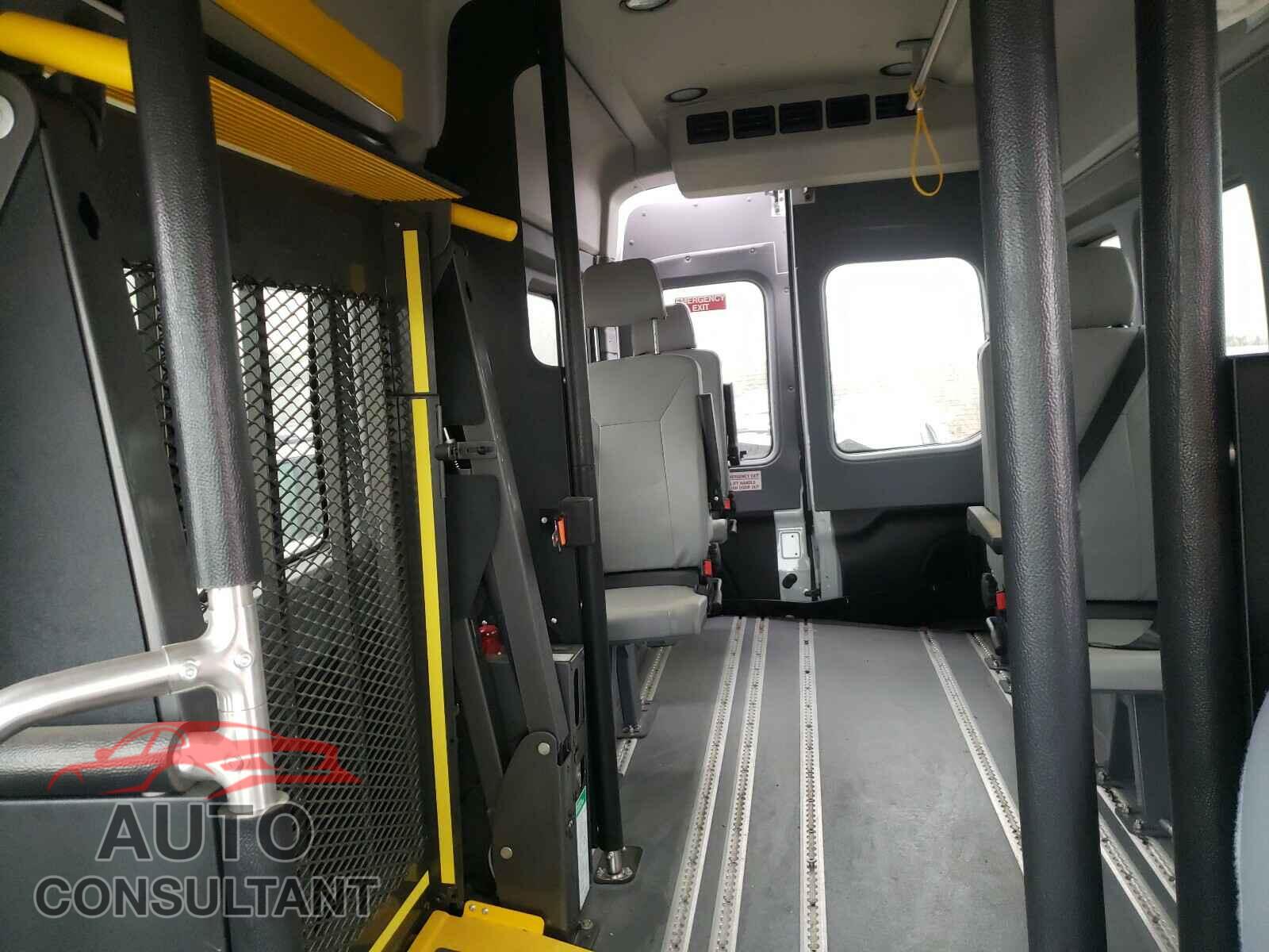 FORD TRANSIT CO 2018 - 1FTBW2XM7JKB55730