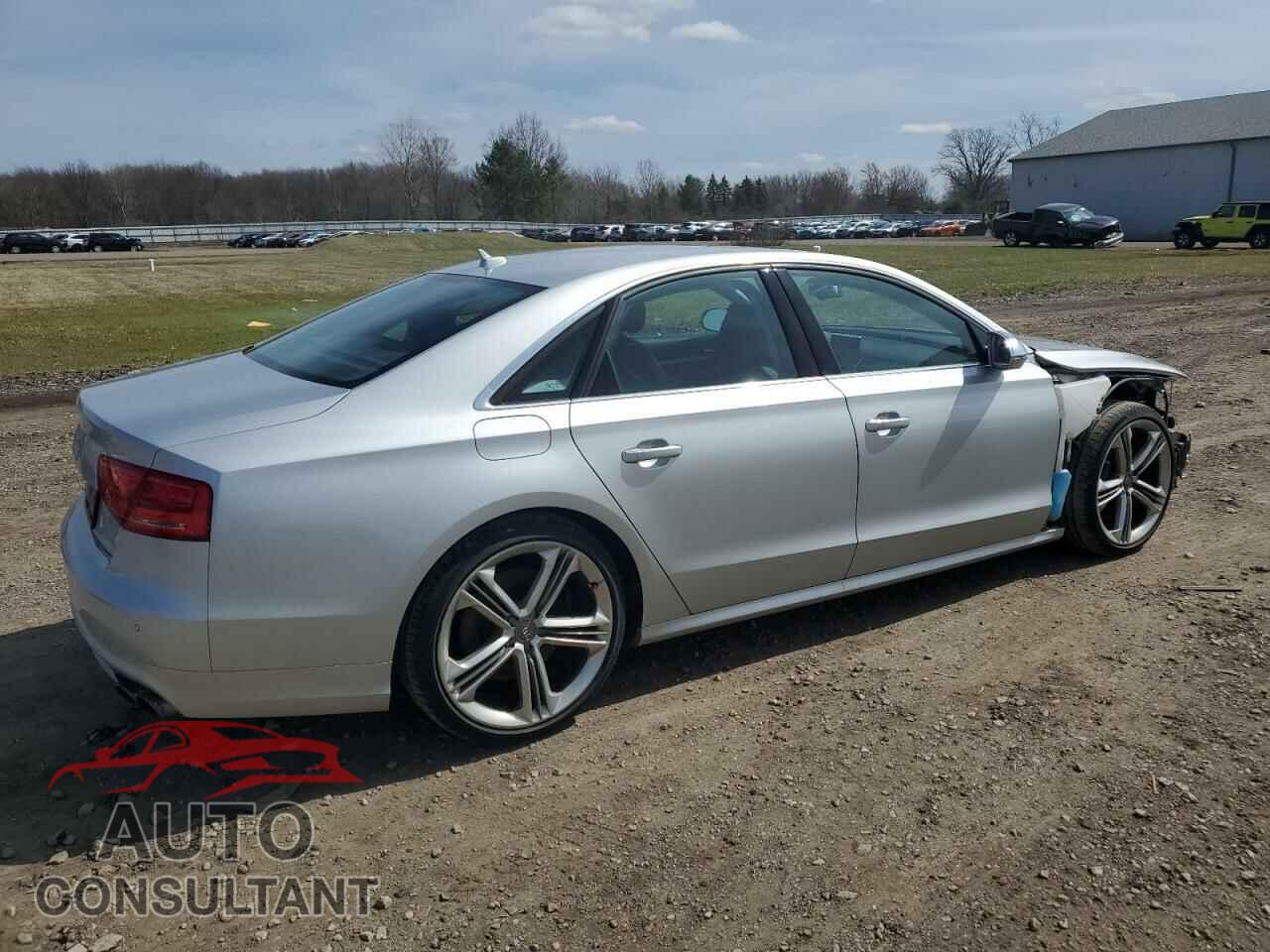 AUDI S8 2013 - WAUD2AFD1DN010425