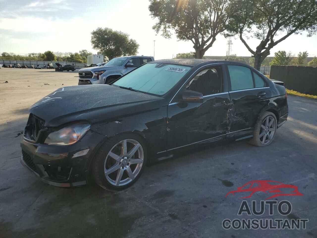 MERCEDES-BENZ C-CLASS 2014 - WDDGF4HB4EA960892