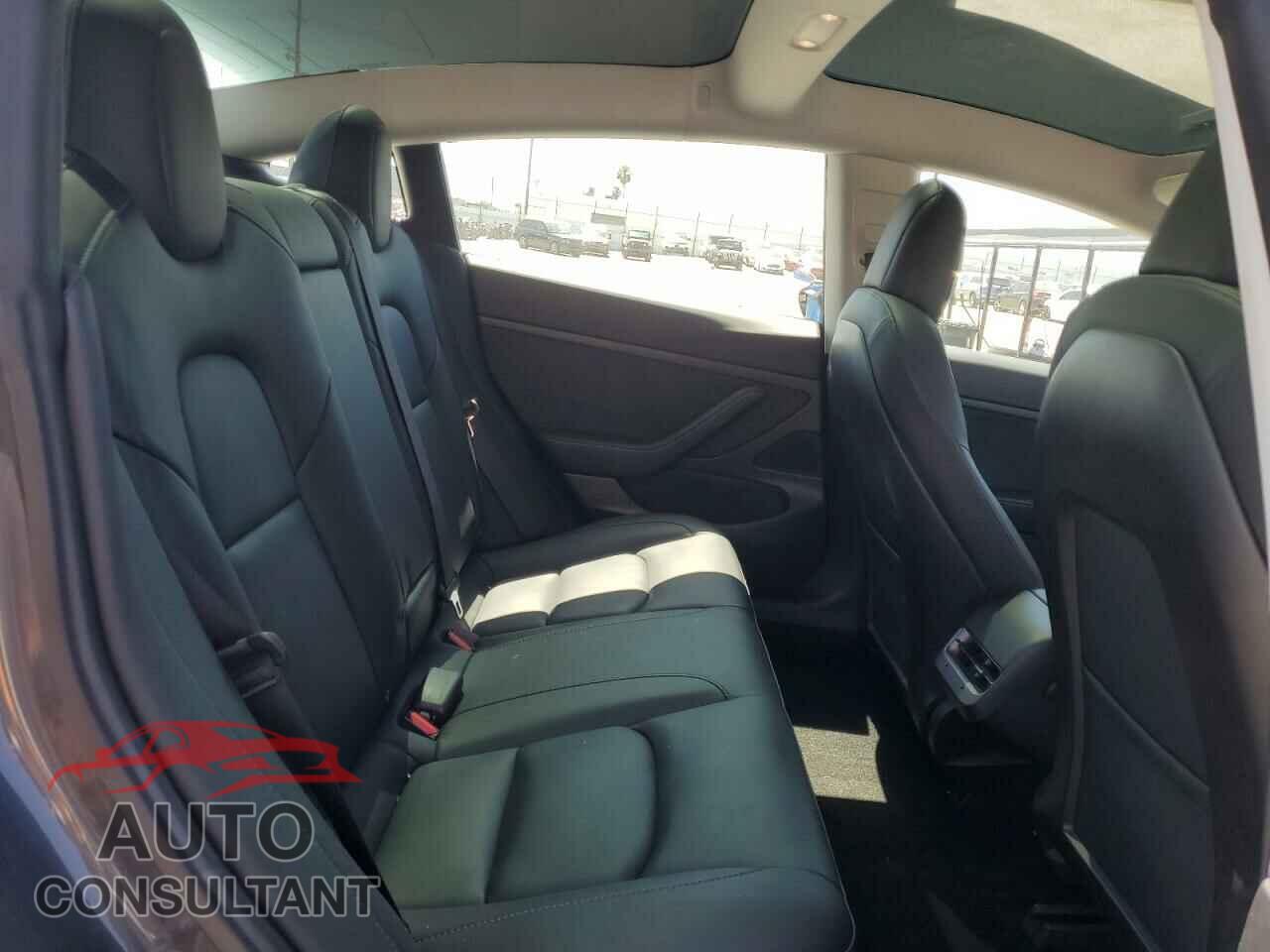 TESLA MODEL 3 2020 - 5YJ3E1EA3LF661064