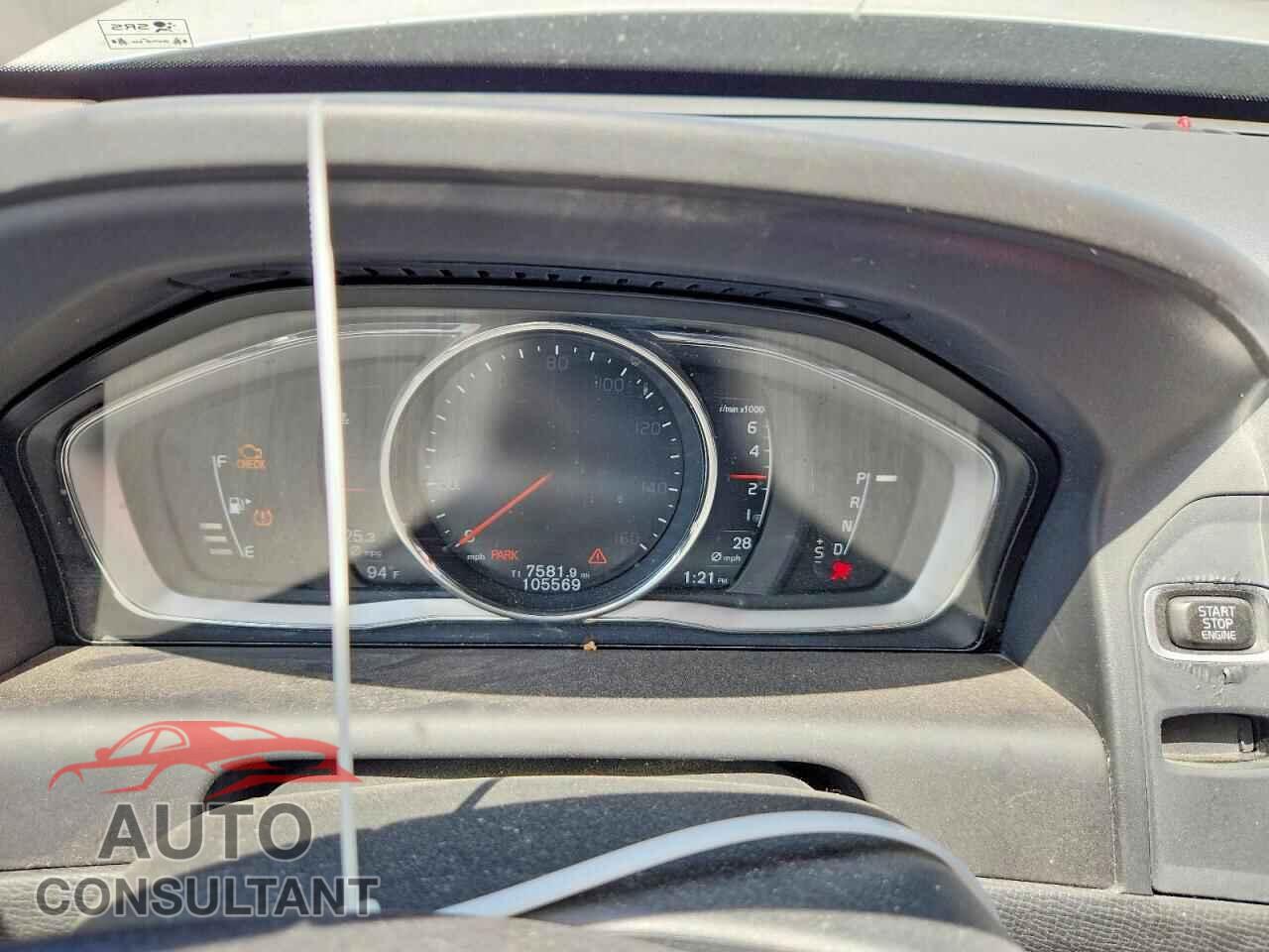 VOLVO XC60 2017 - YV440MDR8H2015537