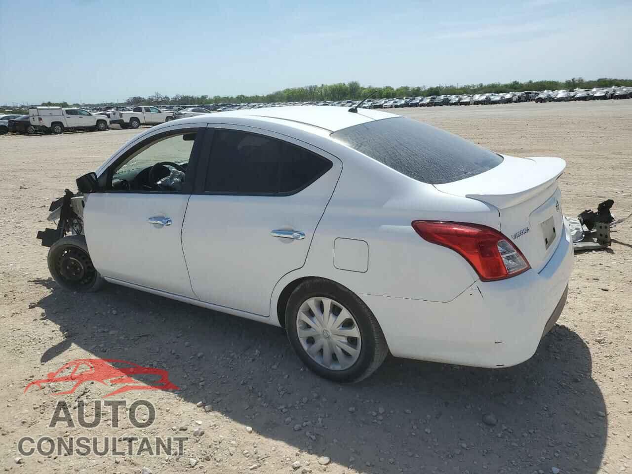 NISSAN VERSA 2019 - 3N1CN7AP3KL870661