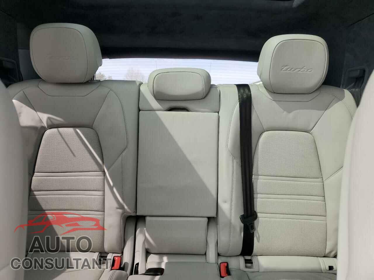 PORSCHE CAYENNE 2019 - WP1AF2AYXKDA80646