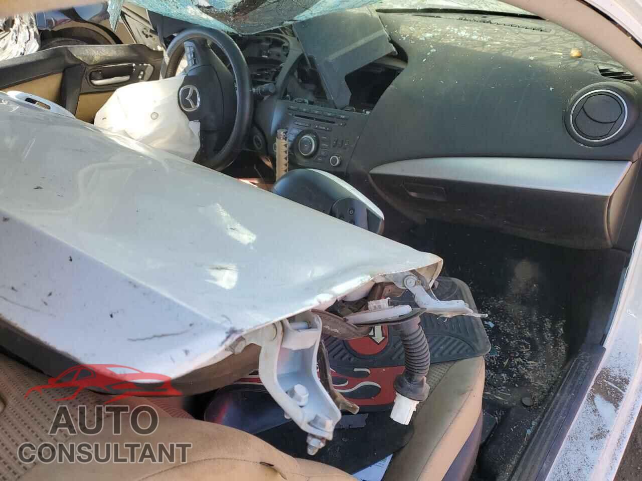 MAZDA 3 2013 - JM1BL1L77D1746704