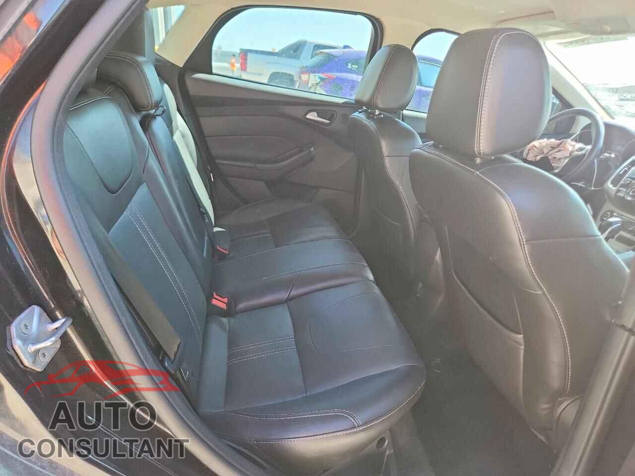 FORD FOCUS 2014 - 1FADP3K21EL184485