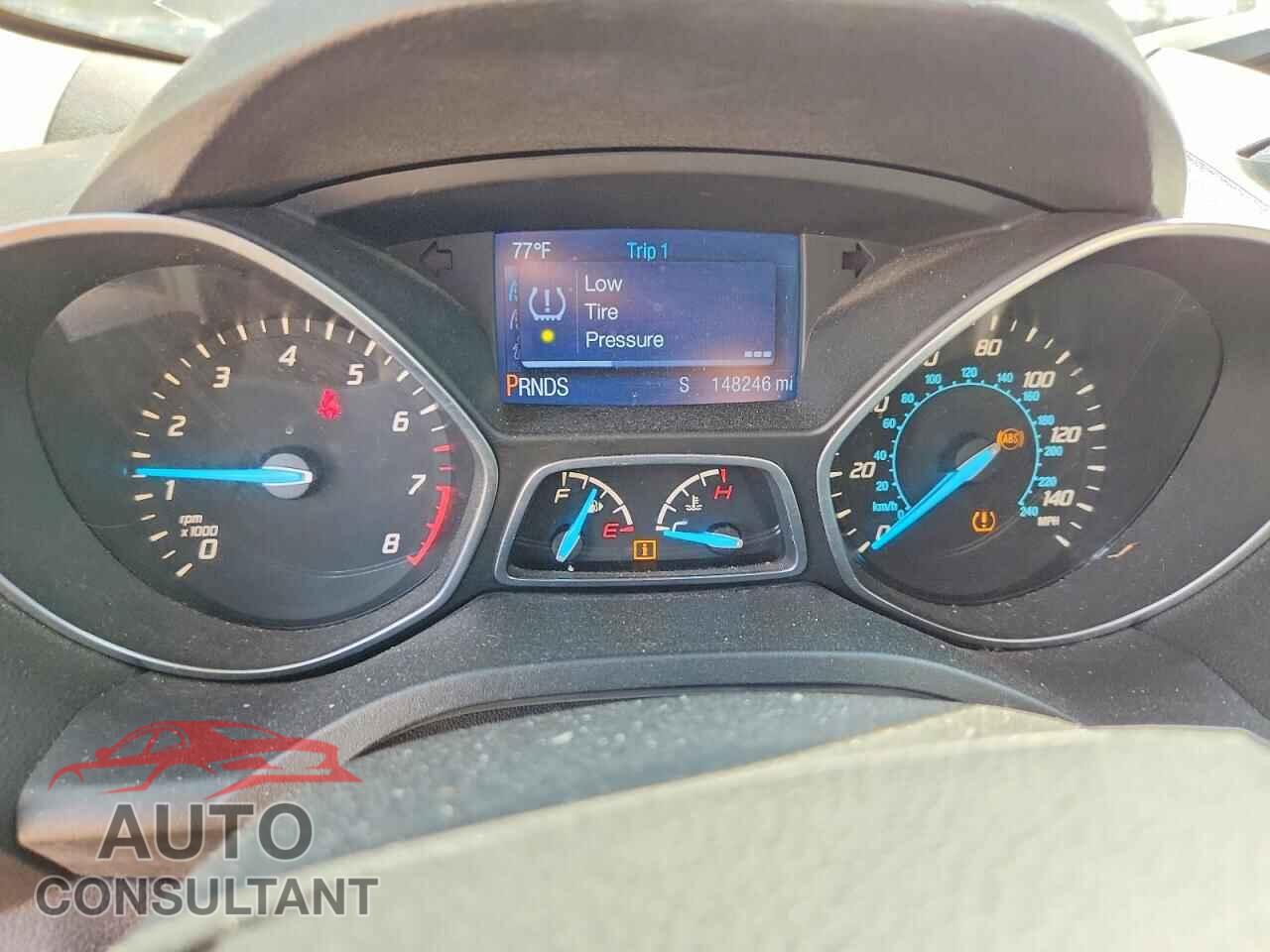 FORD ESCAPE 2014 - 1FMCU0GX3EUD14807