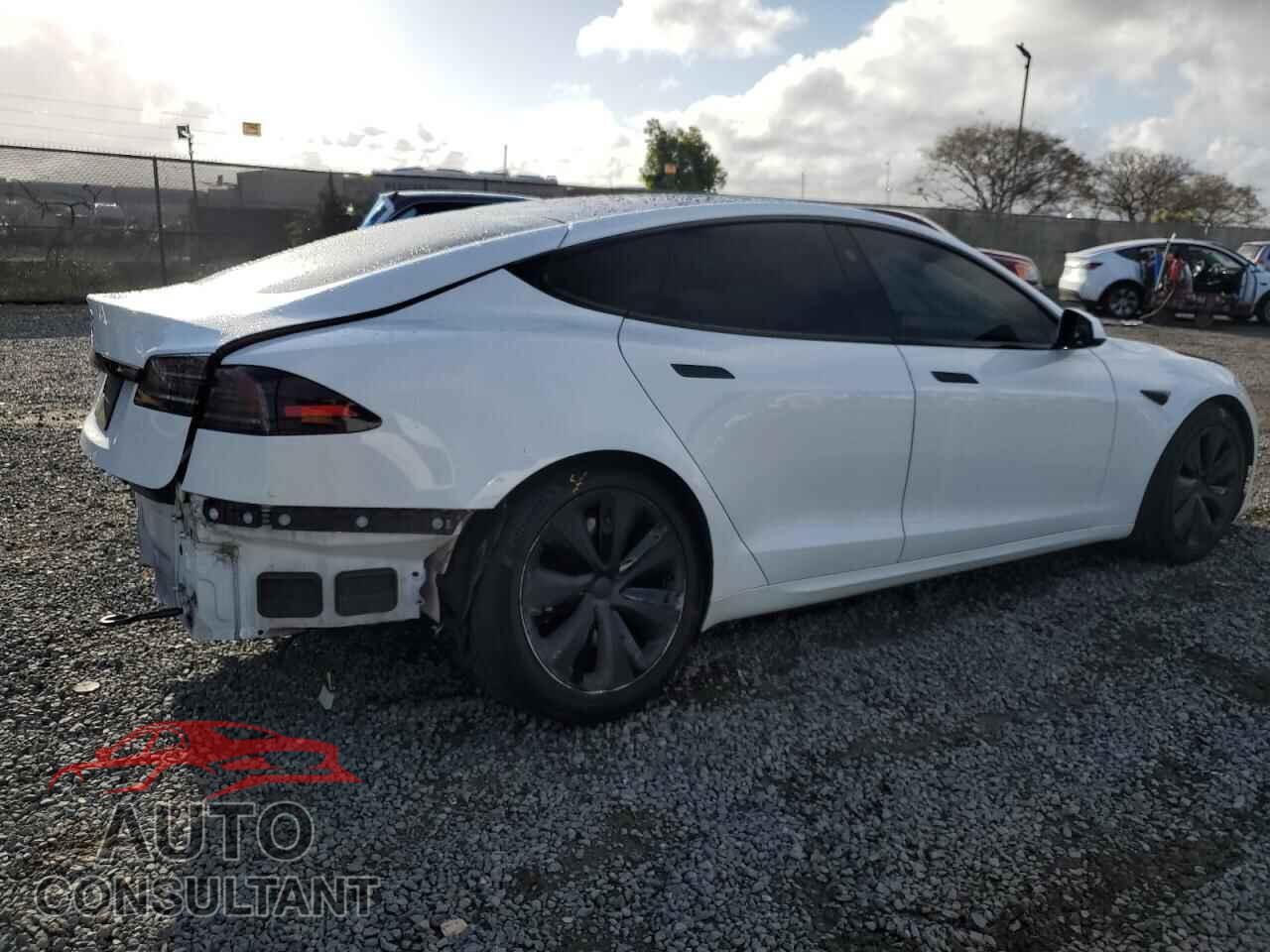 TESLA MODEL S 2022 - 5YJSA1E52NF490210