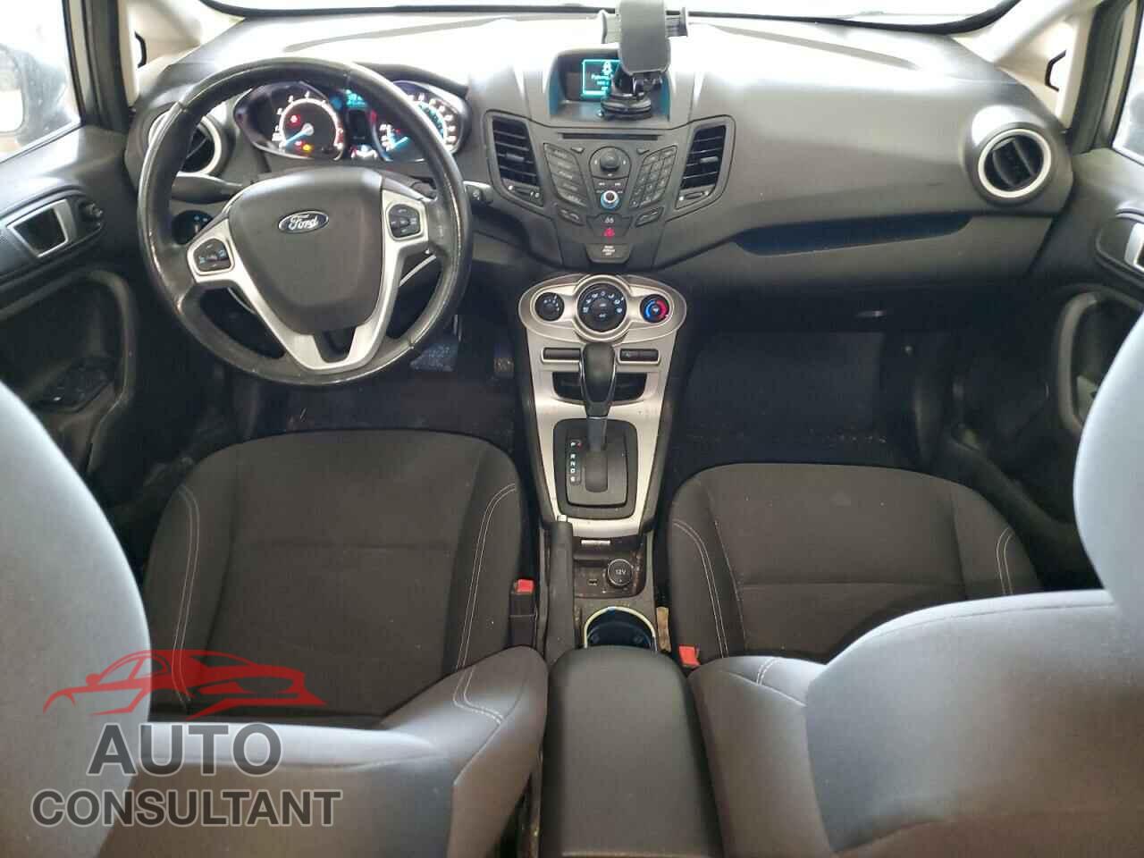 FORD FIESTA 2015 - 3FADP4EJ1FM166612