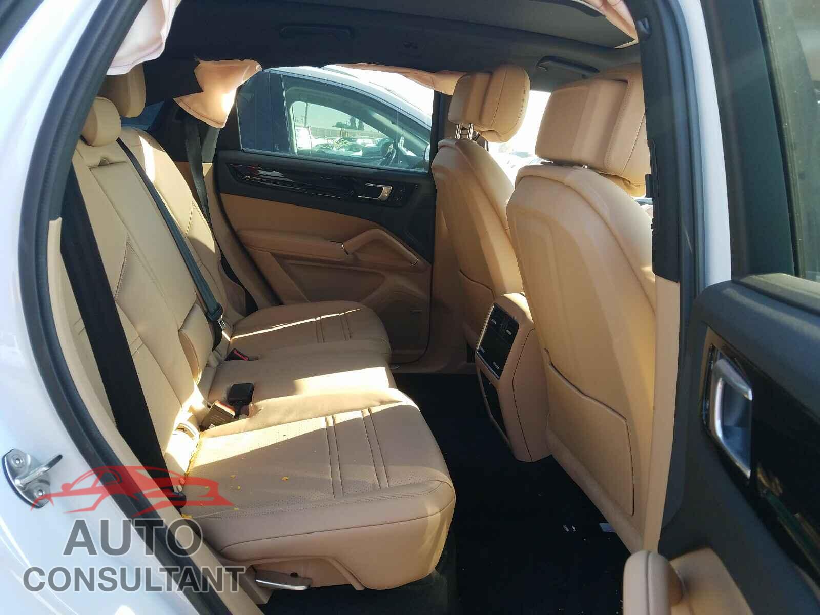 PORSCHE CAYENNE 2019 - WP1AA2AY2KDA03669