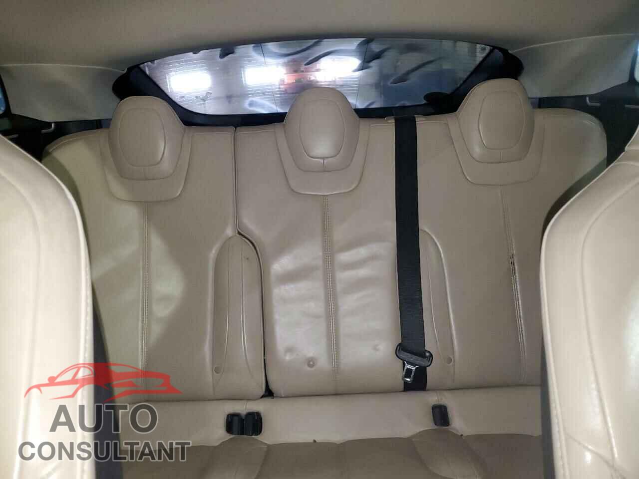 TESLA MODEL S 2013 - 5YJSA1CNXDFP09352