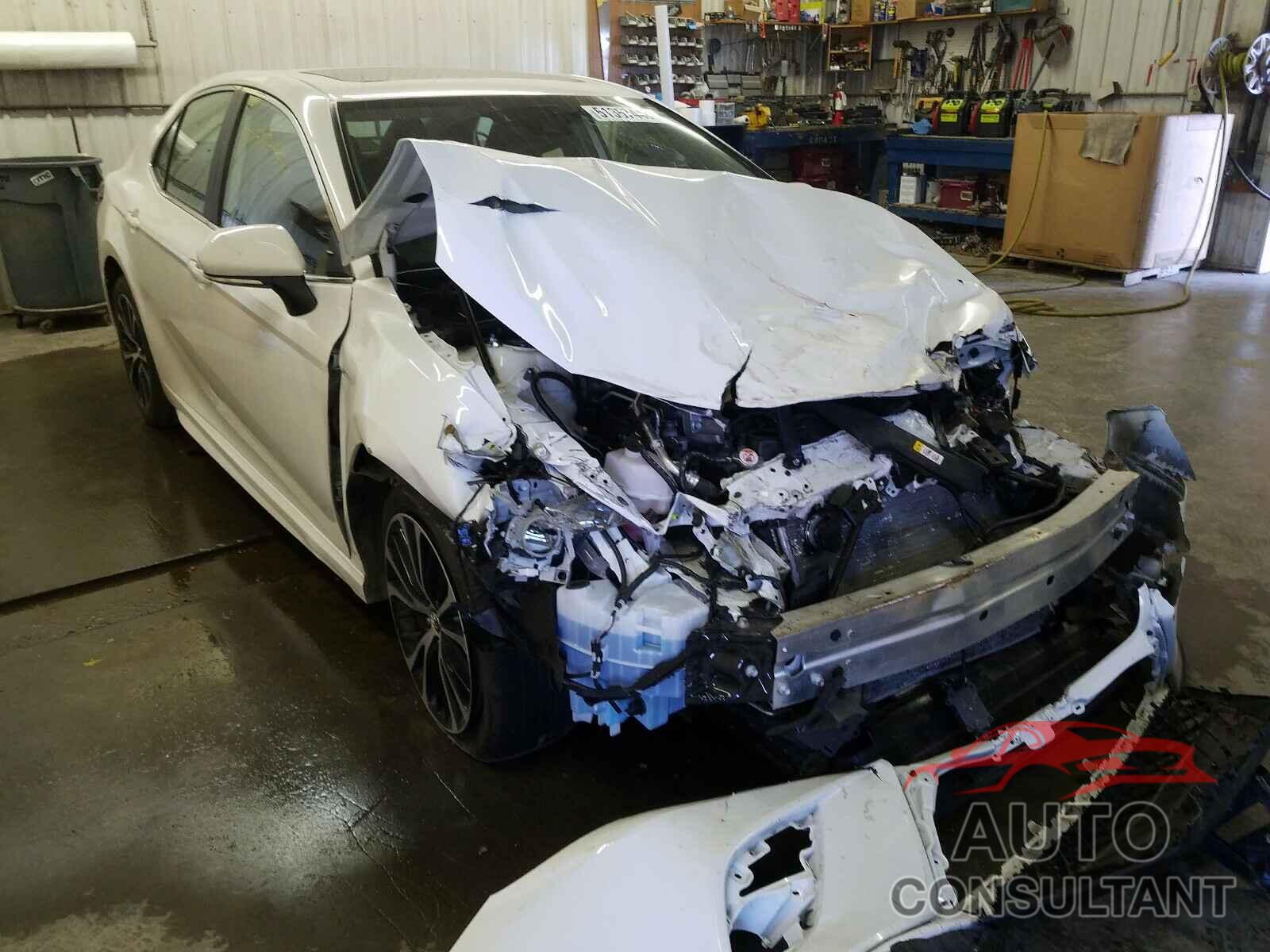TOYOTA CAMRY 2020 - 4T1M11AK7LU924898