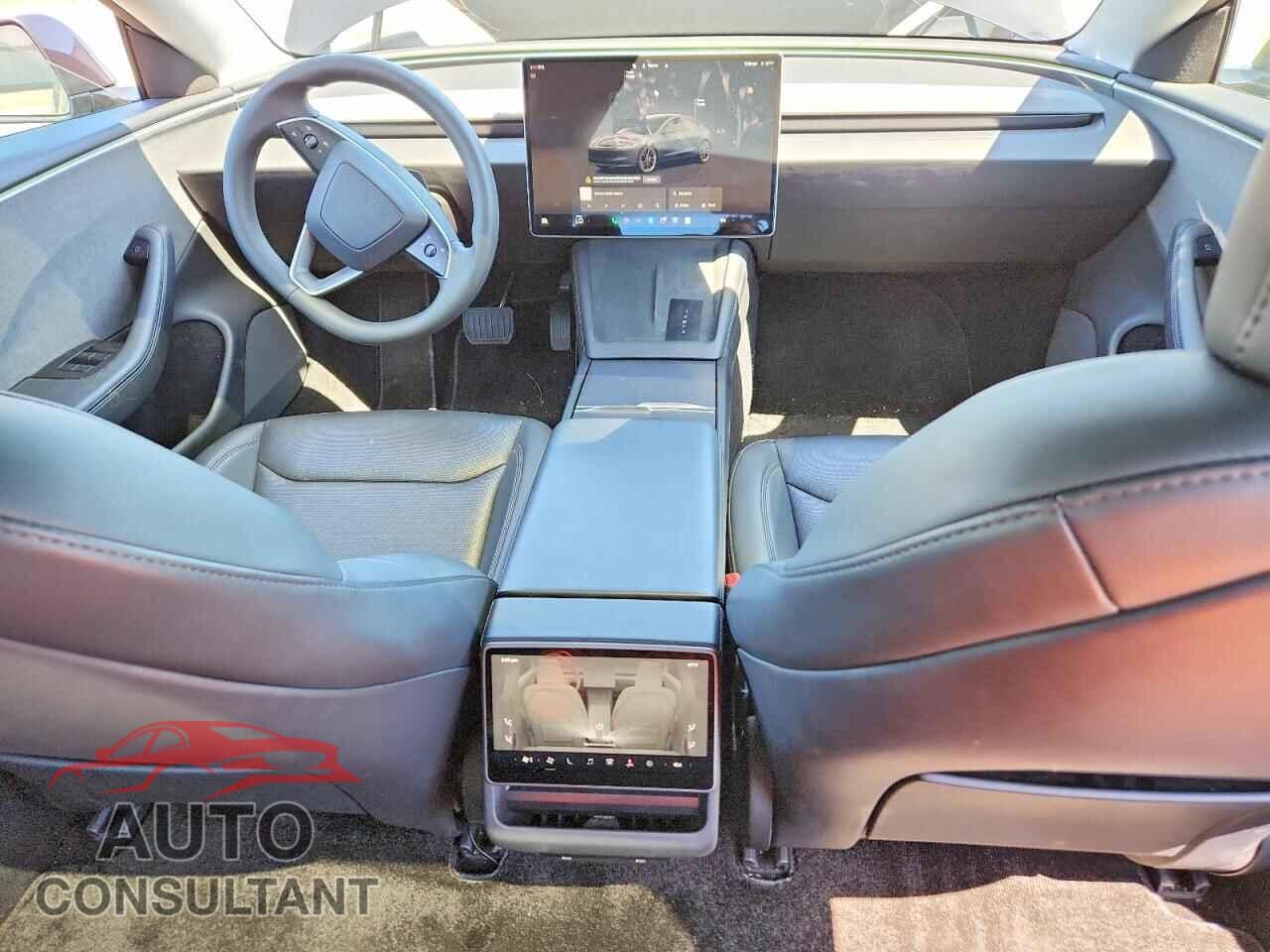 TESLA MODEL 3 2024 - 5YJ3E1EA7RF785993