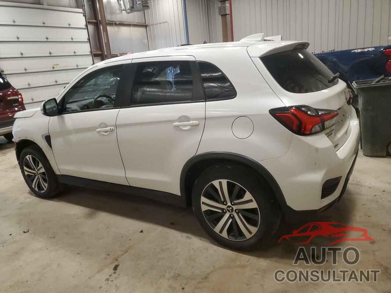 MITSUBISHI OUTLANDER 2021 - JA4ARUAU7MU019625