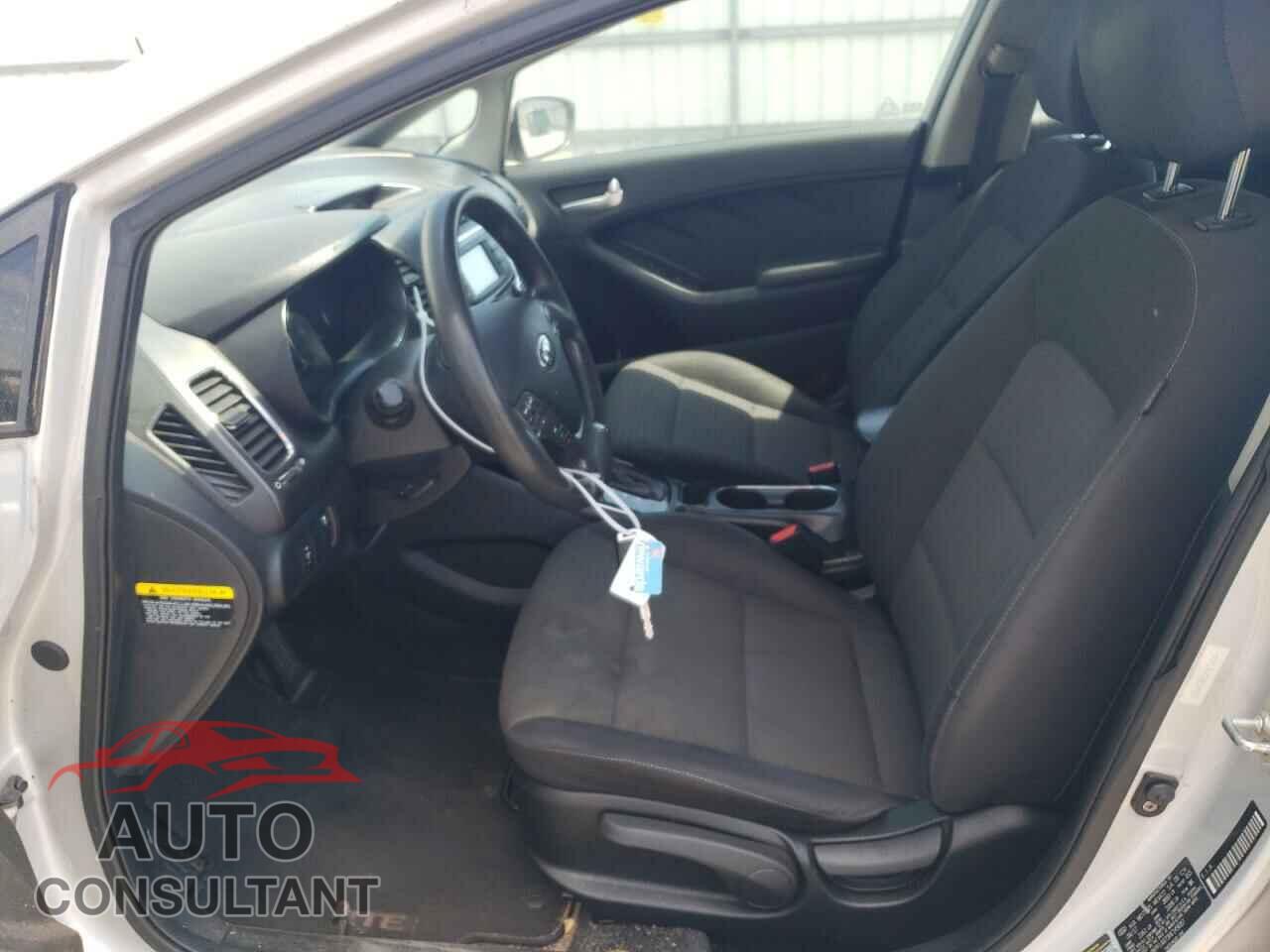 KIA FORTE 2017 - 3KPFL4A73HE149087