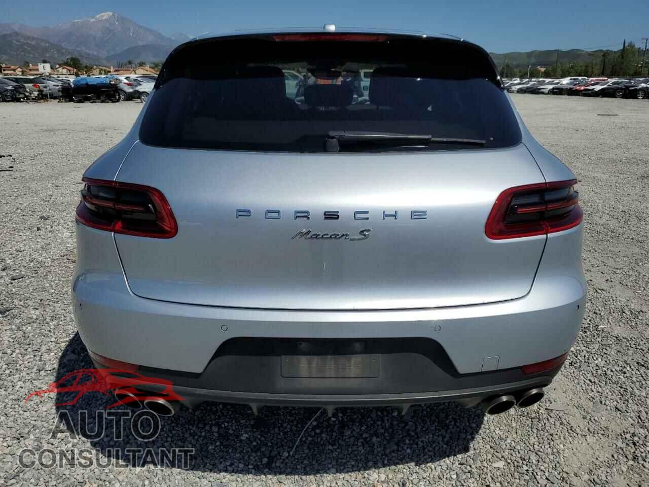 PORSCHE MACAN 2016 - WP1AB2A51GLB42904
