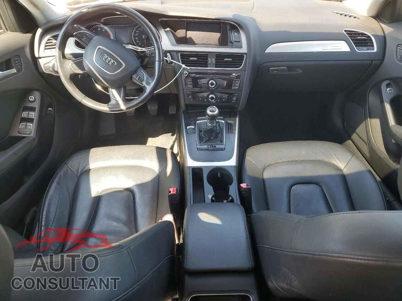 AUDI A4 2014 - WAUDFAFL8EN042267