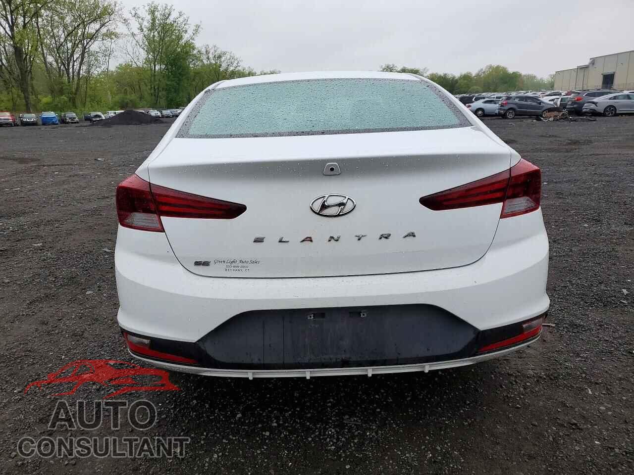 HYUNDAI ELANTRA 2019 - 5NPD74LF2KH481380