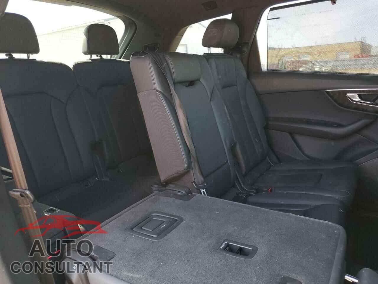 AUDI Q7 2021 - WA1BXAF75MD031364