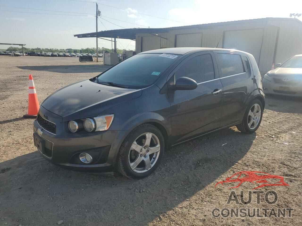 CHEVROLET SONIC 2012 - 1G1JF6SB3C4228021