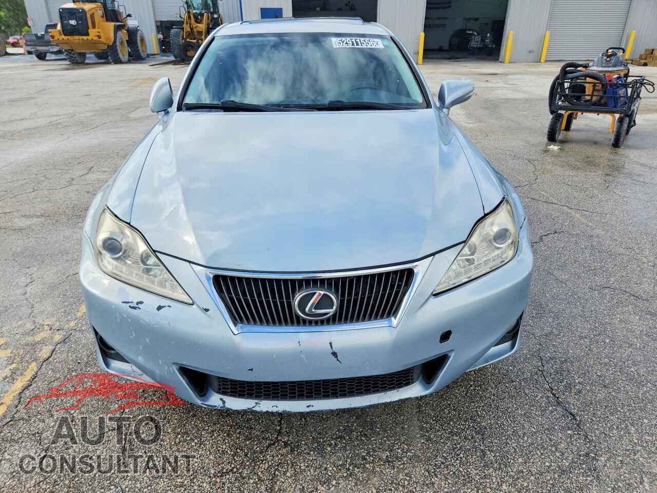 LEXUS IS 2012 - JTHBF5C20C5167322