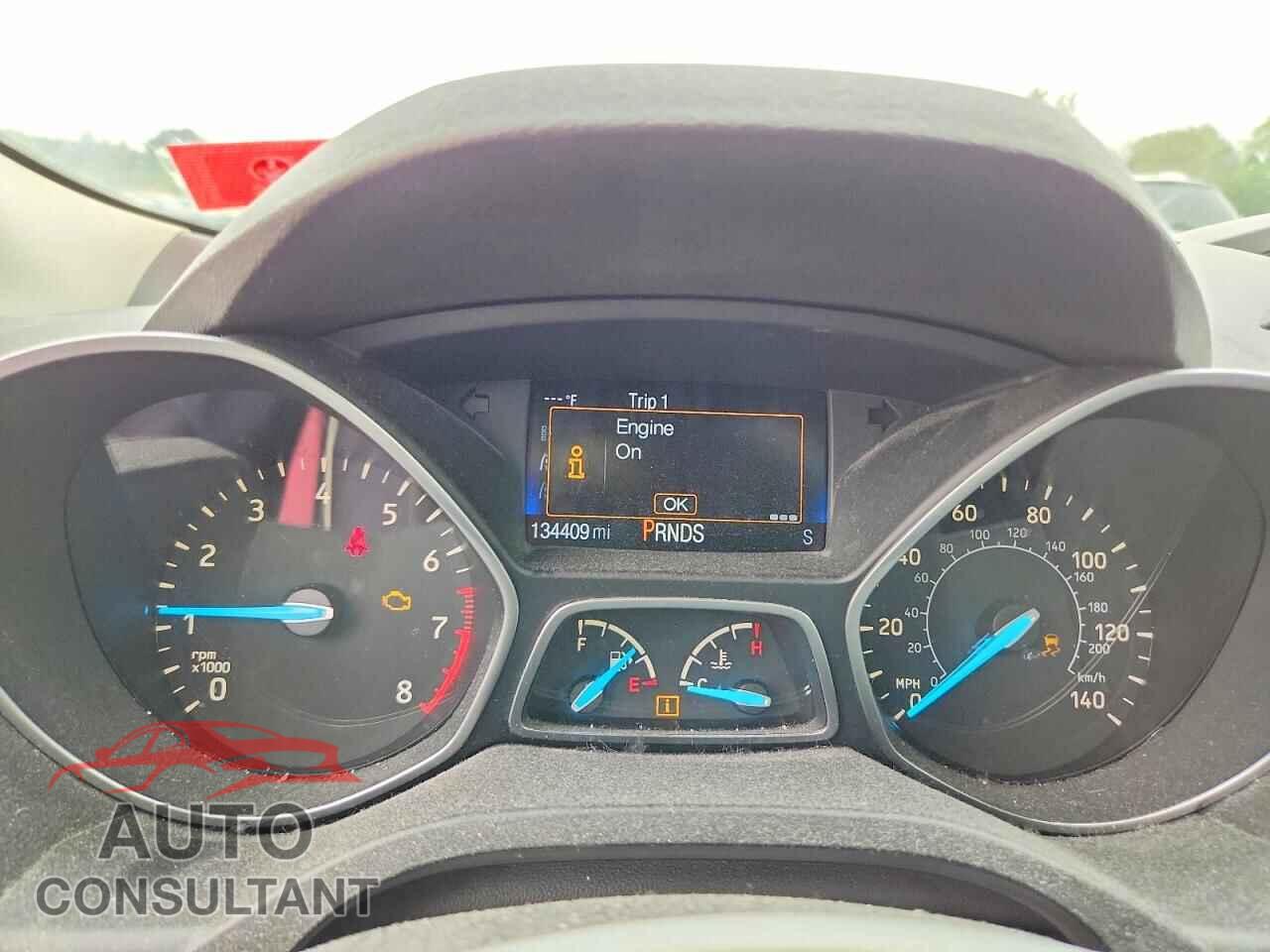 FORD ESCAPE 2017 - 1FMCU9GDXHUC57715