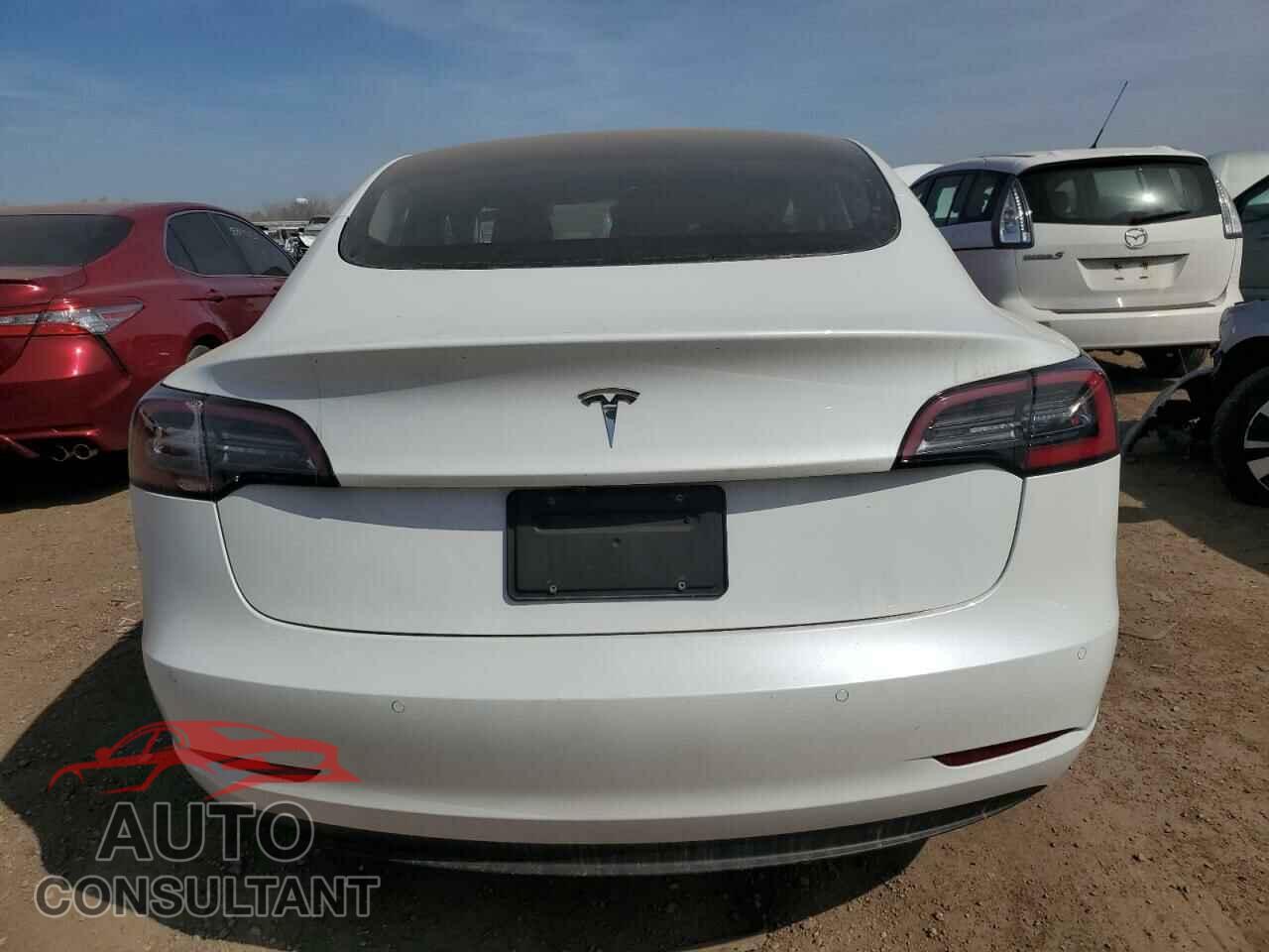 TESLA MODEL 3 2021 - 5YJ3E1EA6MF059194
