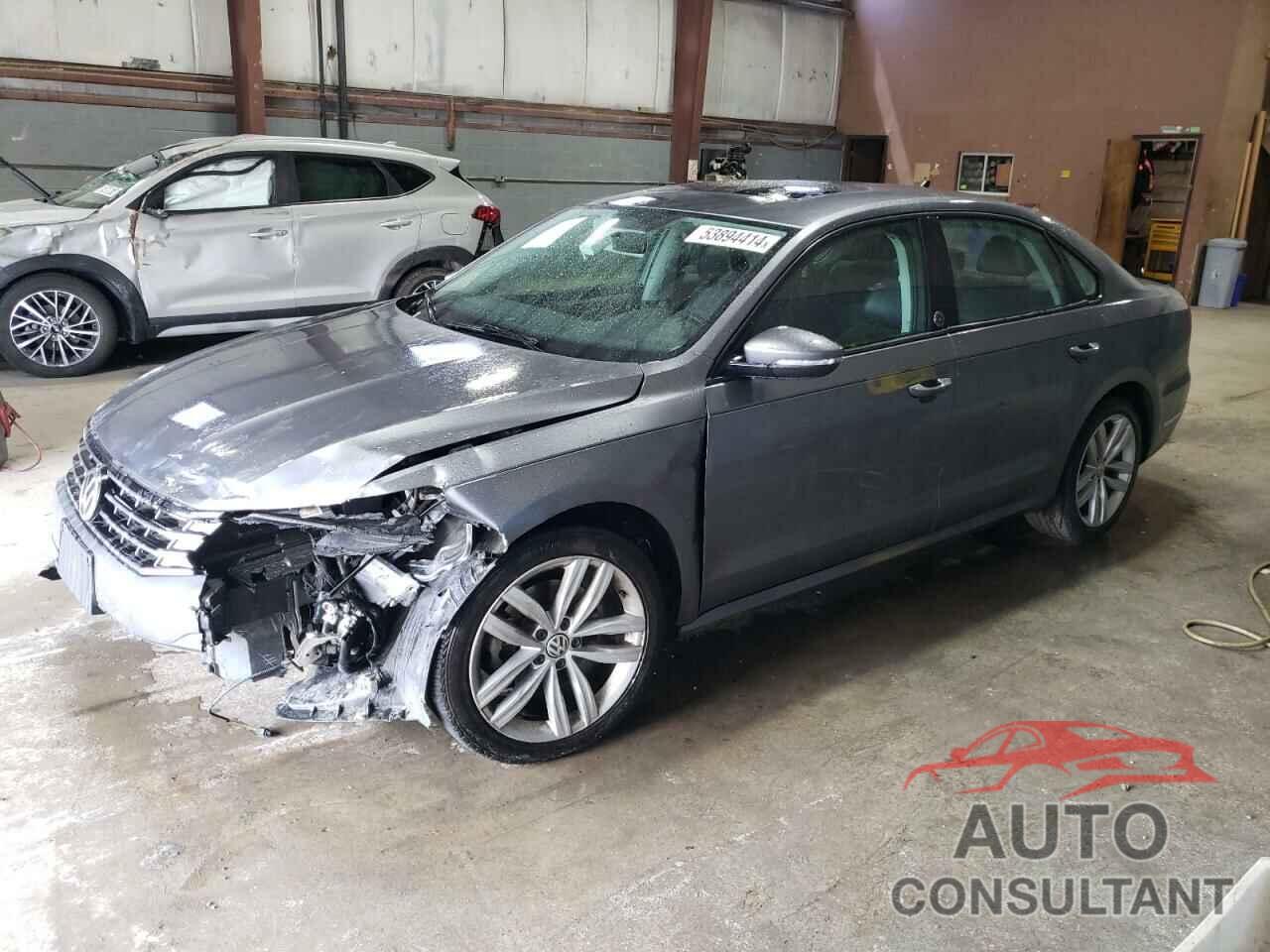 VOLKSWAGEN PASSAT 2019 - 1VWLA7A33KC001749