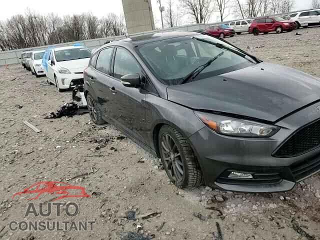 FORD FOCUS 2017 - 1FADP3L97HL347060