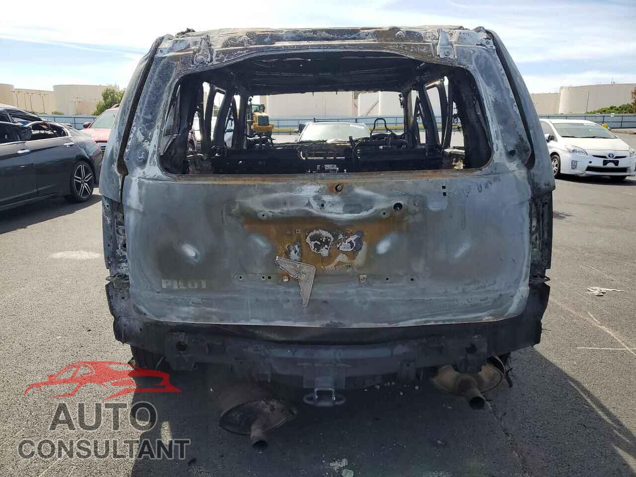 HONDA PILOT 2011 - 5FNYF3H26BB046526