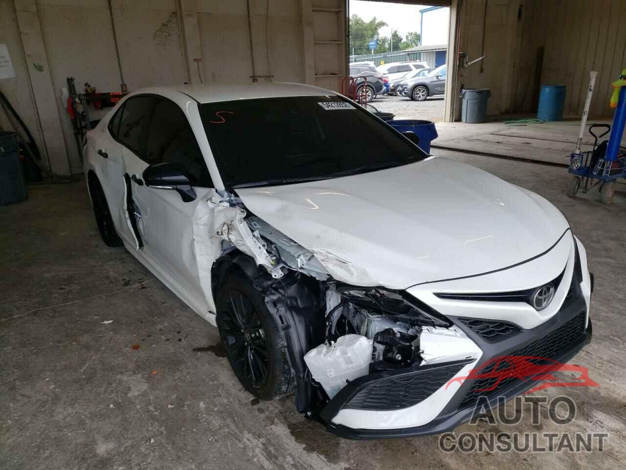 TOYOTA CAMRY 2022 - 4T1T11AK1NU061451