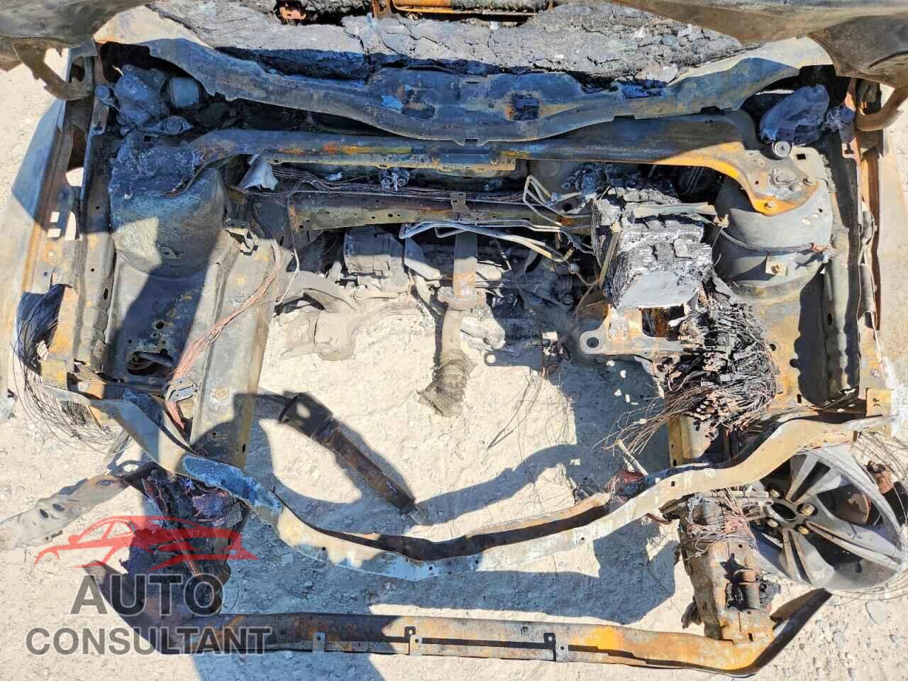 FORD FOCUS 2016 - 1FADP3FE3GL266564