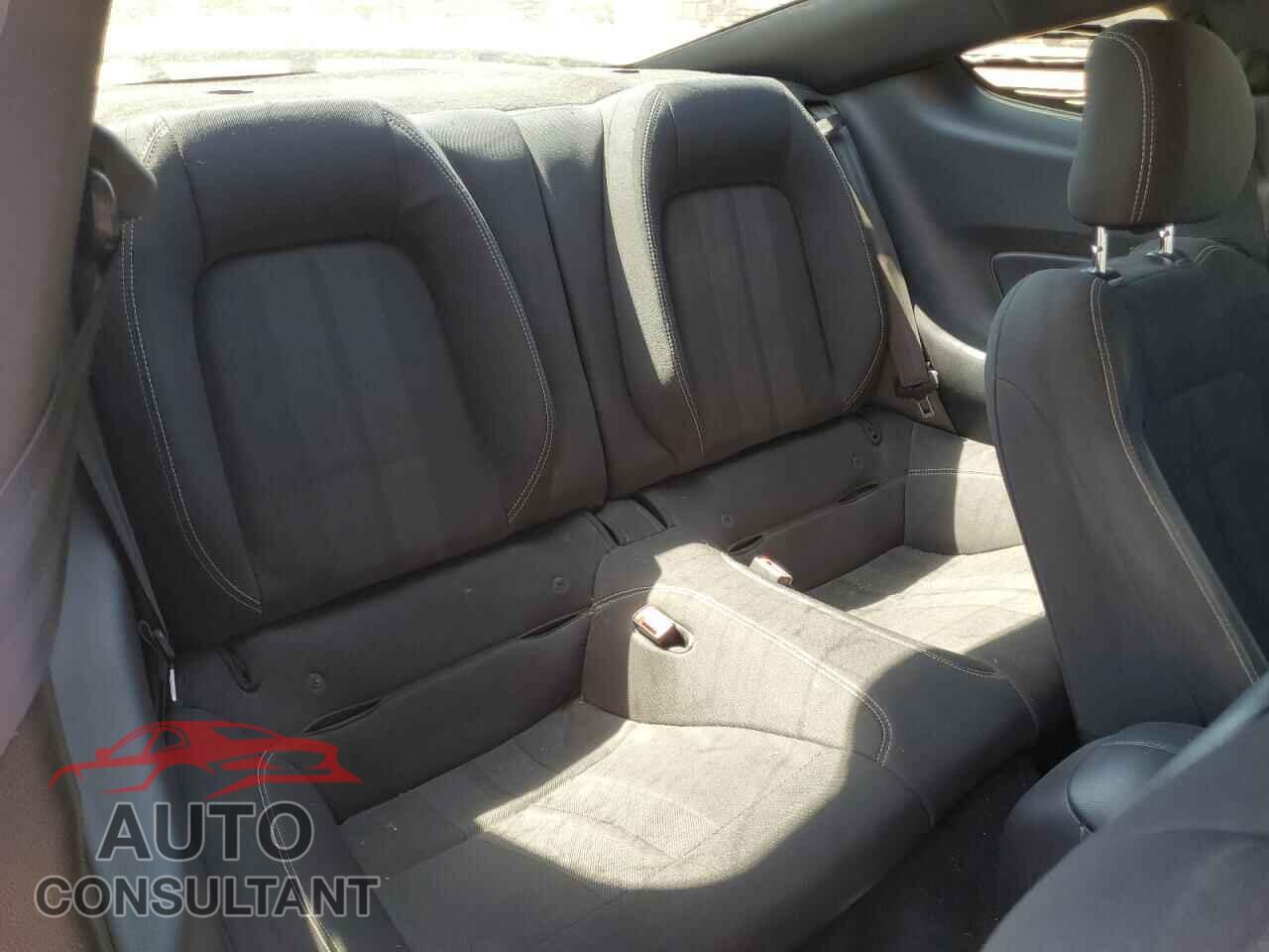 FORD MUSTANG 2018 - 1FA6P8CFXJ5121567