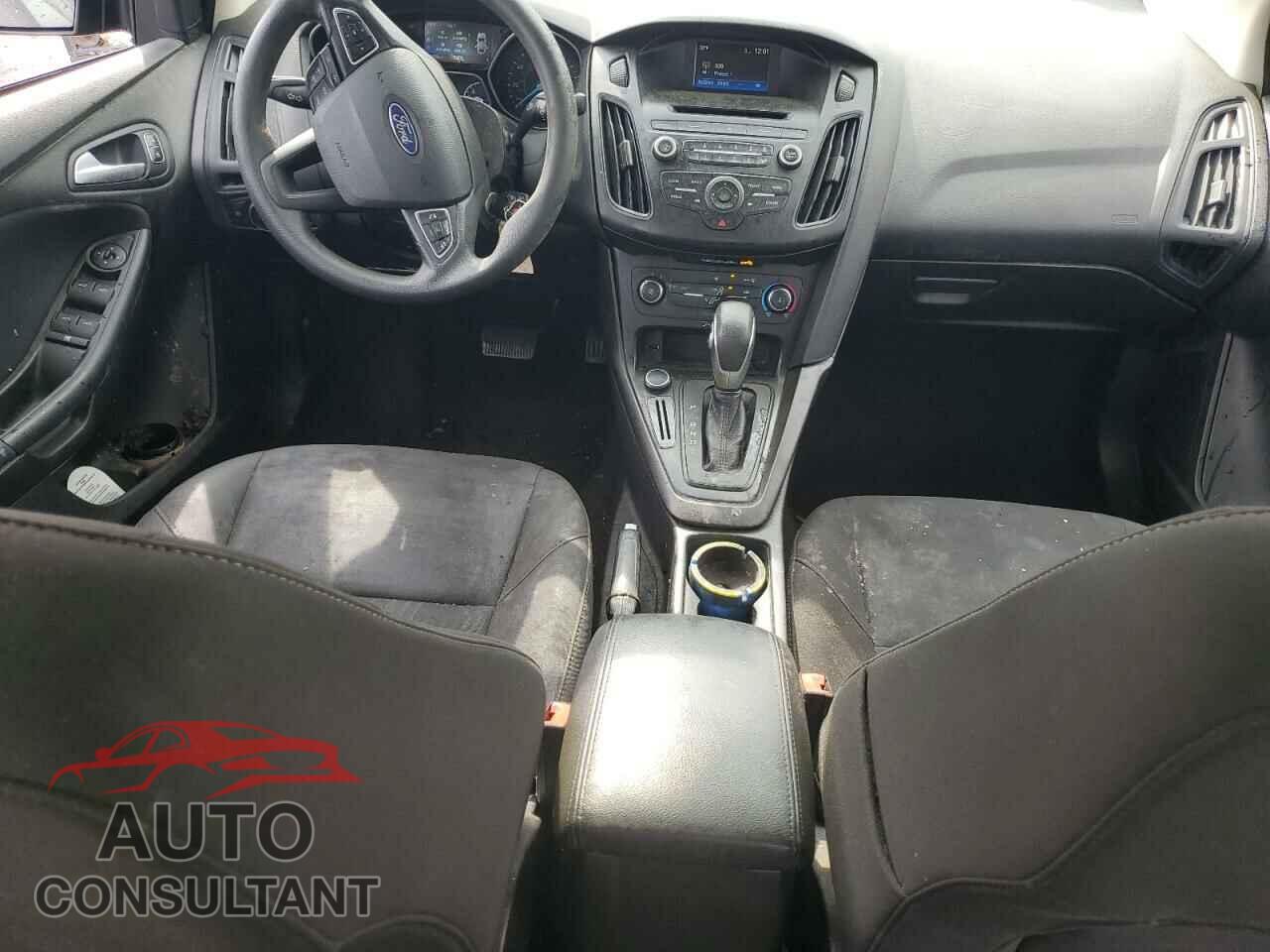 FORD FOCUS 2017 - 1FADP3F29HL342652