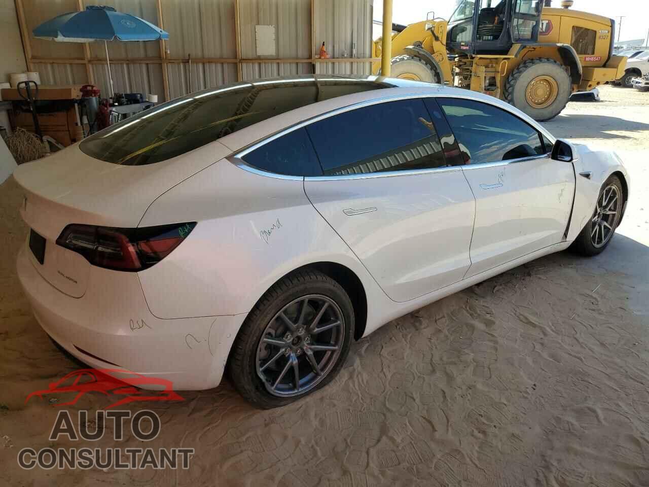 TESLA MODEL 3 2020 - 5YJ3E1EBXLF665802