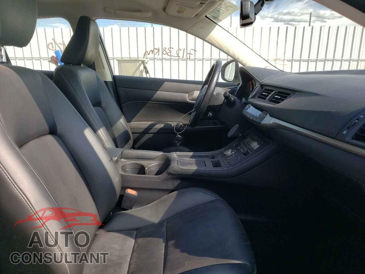 LEXUS CT 200 2017 - JTHKD5BH2H2284601