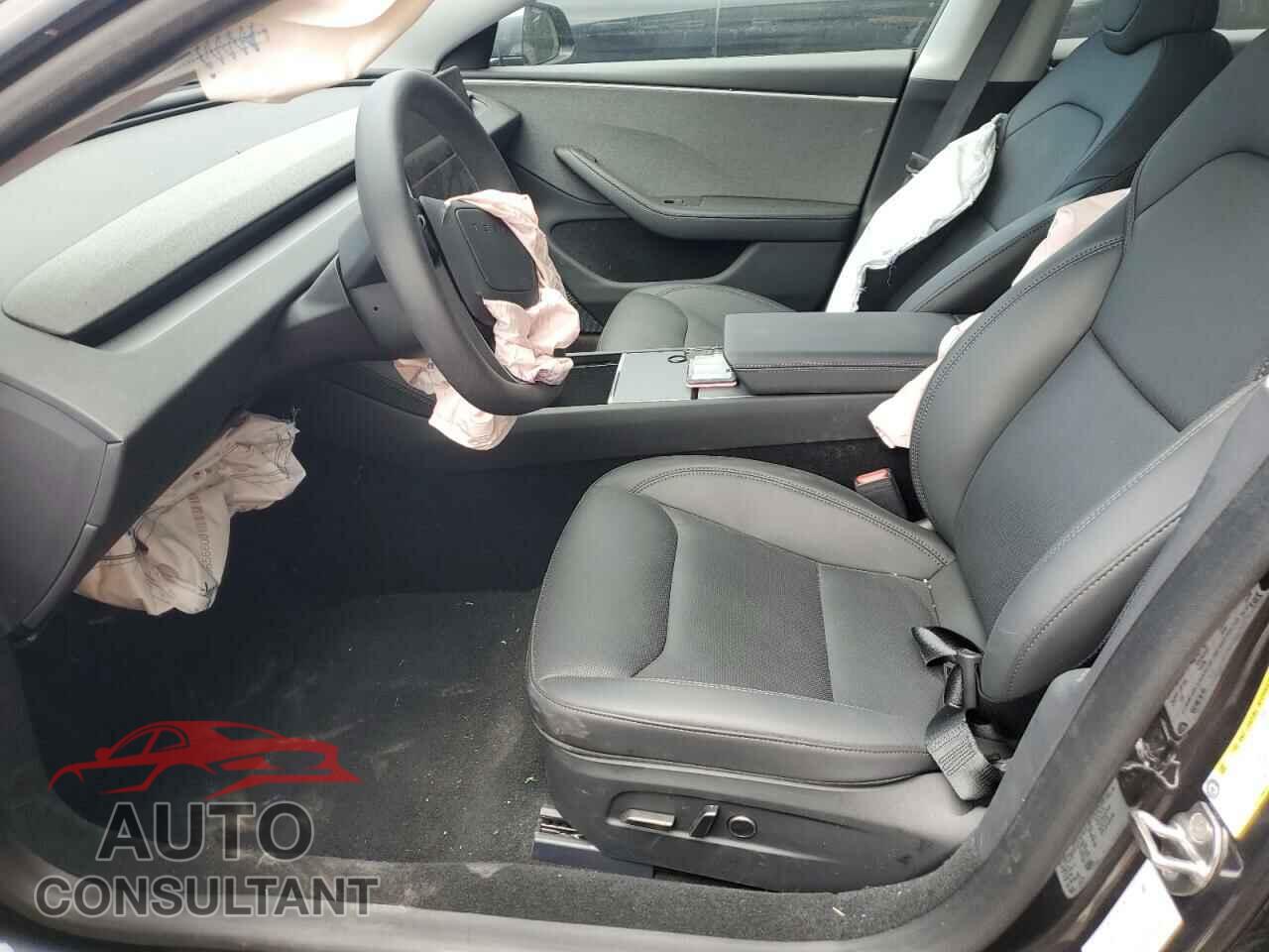 TESLA MODEL 3 2024 - 5YJ3E1EA2RF728729