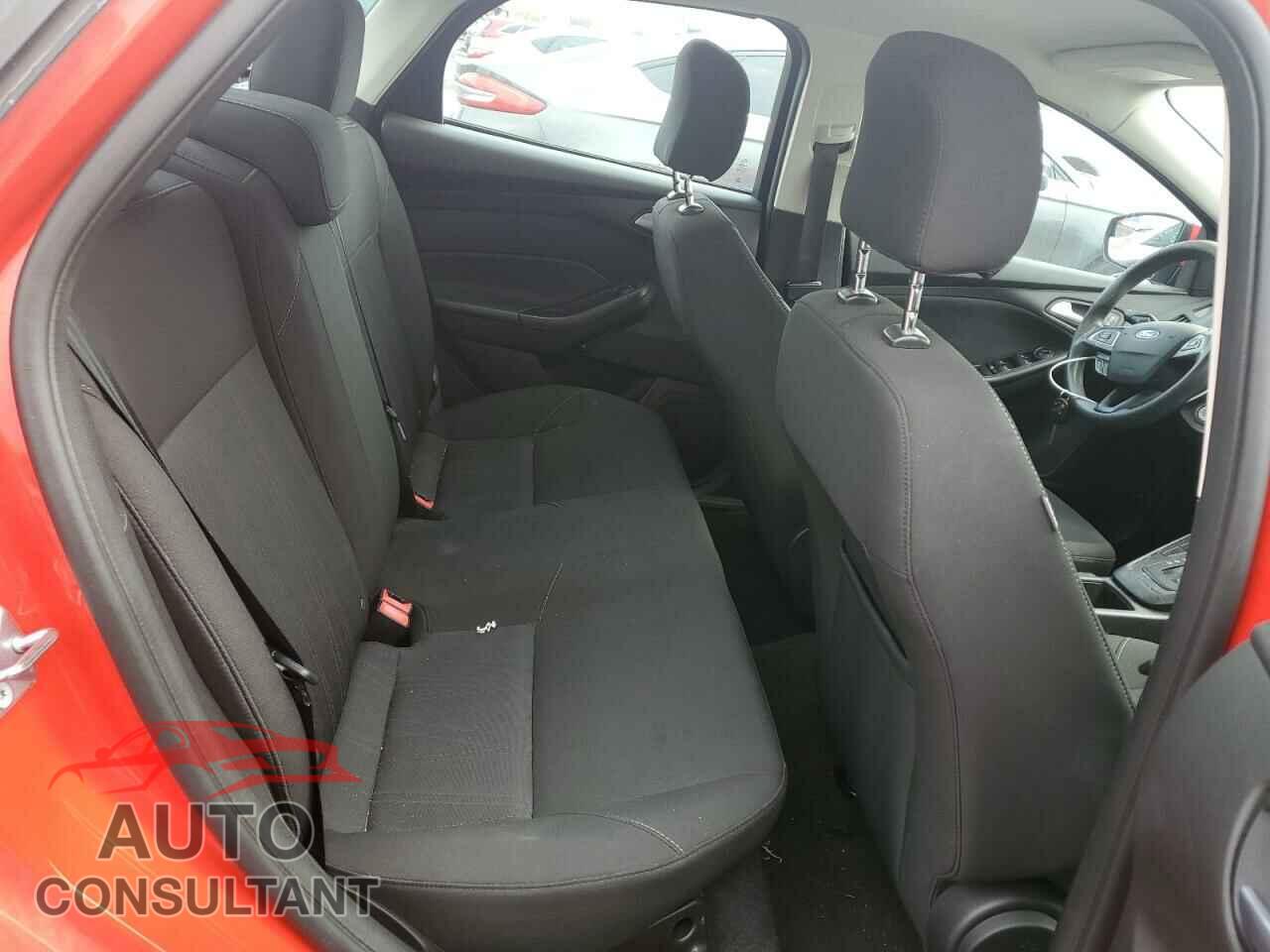 FORD FOCUS 2017 - 1FADP3FE3HL221688